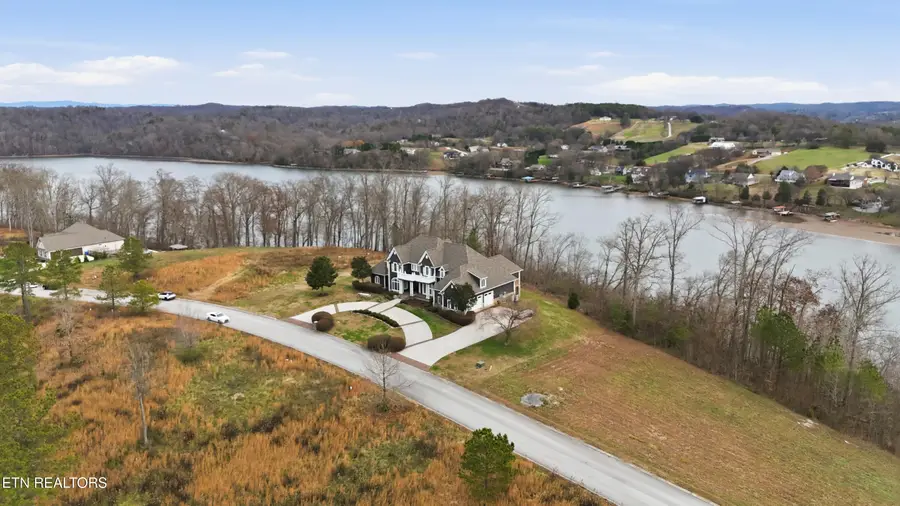 910 Eagle Nest Drive, Loudon, TN 37774 - Image #2