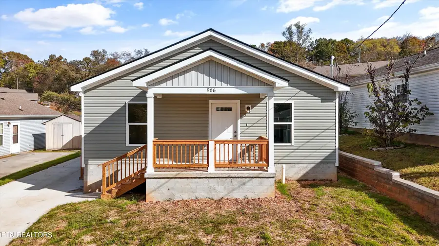 966 Anniversary Lane, Knoxville, TN 37914 - Image #2