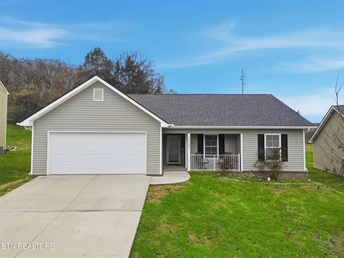 2125 Bluebonnet Drive, Mascot, TN 37806 - Image #1
