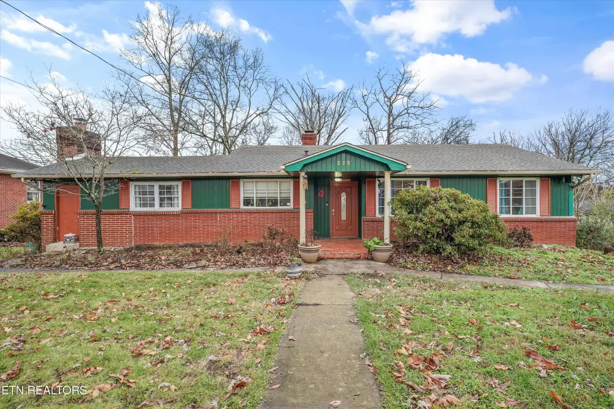 225 W W Ford Valley Rd, Knoxville, TN 37920 - Image #1