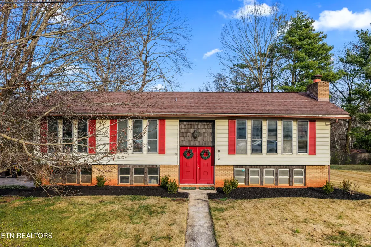 812 Crest Forest Rd Rd, Knoxville, TN 37923 - Image #1