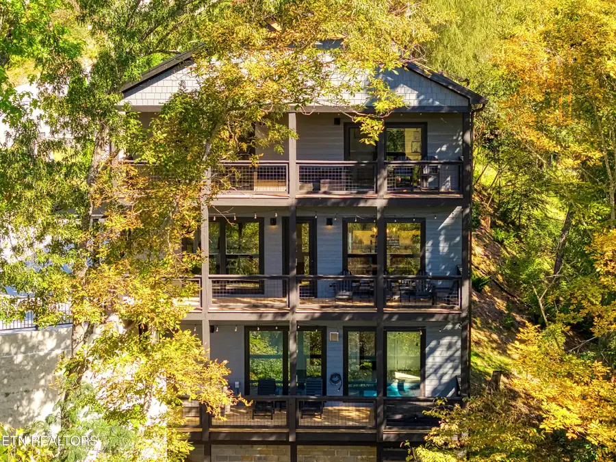 1028 Old Cartertown Road Rd, Gatlinburg, TN 37738 - Image #3