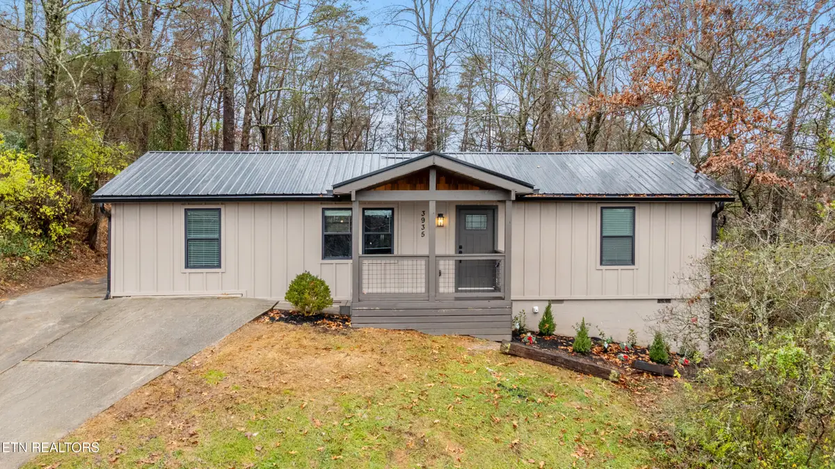 3935 Wrights Ferry Rd Rd, Louisville, TN 37777 - Image #1