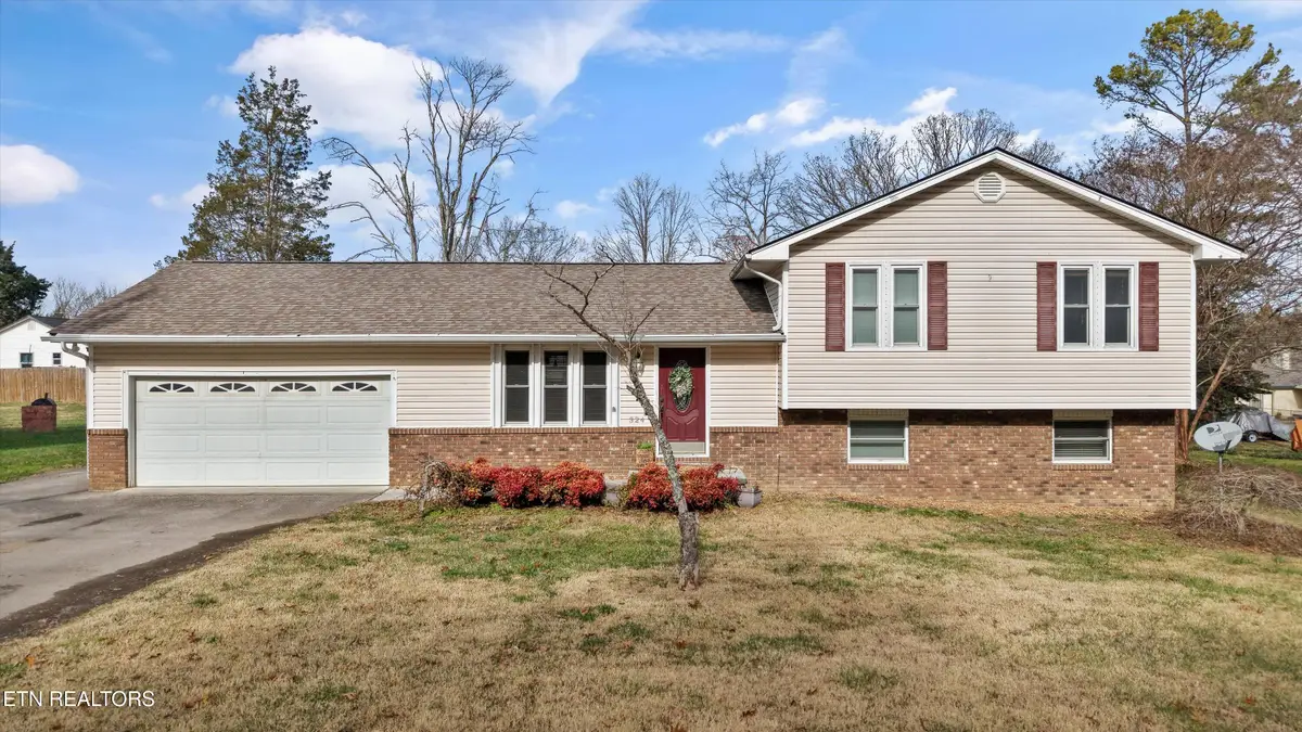 324 Wardley Rd, Knoxville, TN 37934 - Image #1