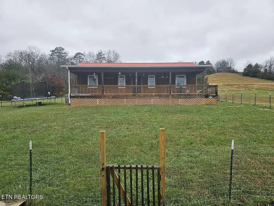 406 Mount Zion Rd, Whitesburg, TN 37891 - Image #2