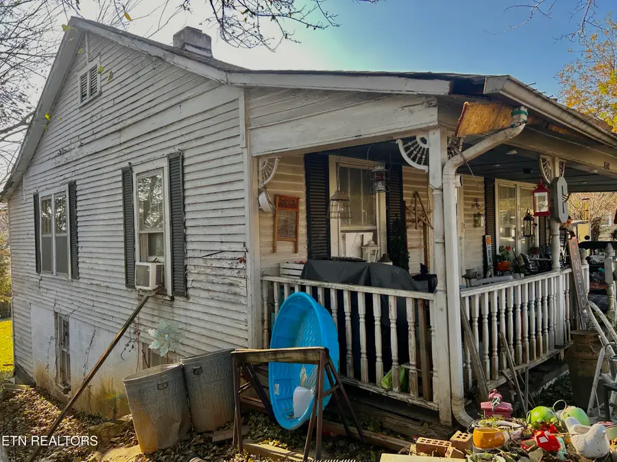 830 W Scott Ave, Knoxville, TN 37921 - Image #2