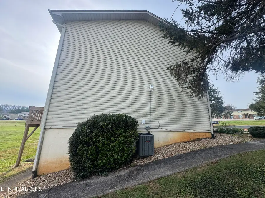 1817 Meadowland Lane, Louisville, TN 37777 - Image #3