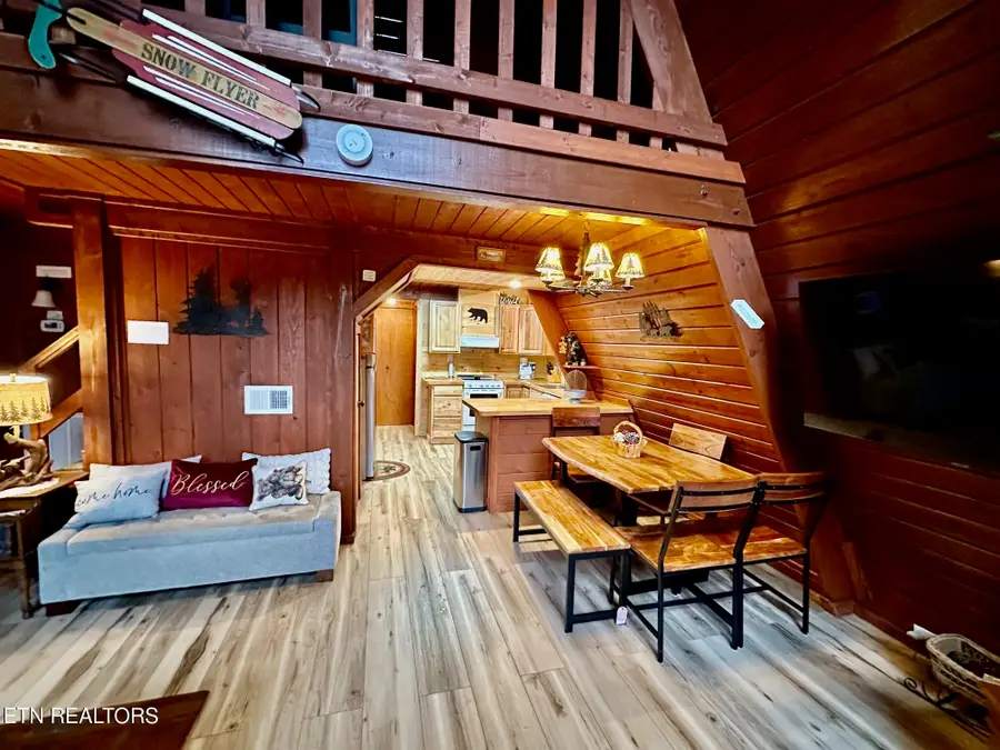 1172 Ski Mountain Rd Rd, Gatlinburg, TN 37738 - Image #2