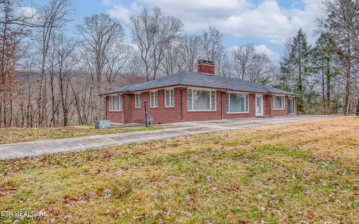 140 Magna Vista Drive, Harriman, TN 37748 - Image #1