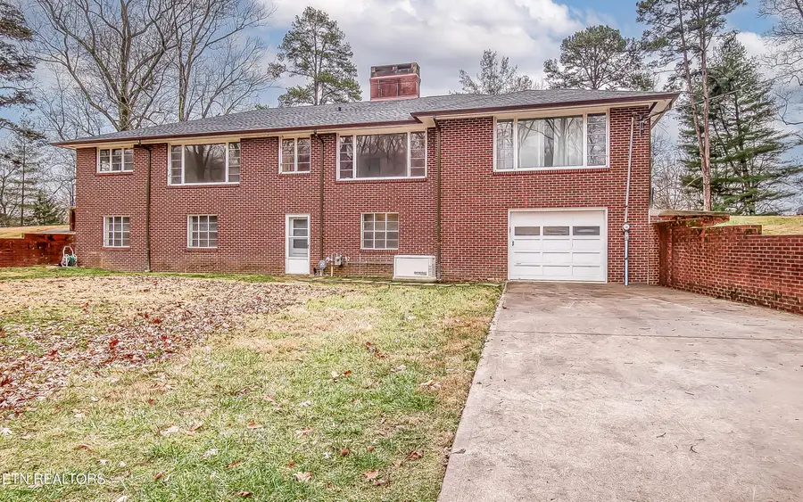 140 Magna Vista Drive, Harriman, TN 37748 - Image #2