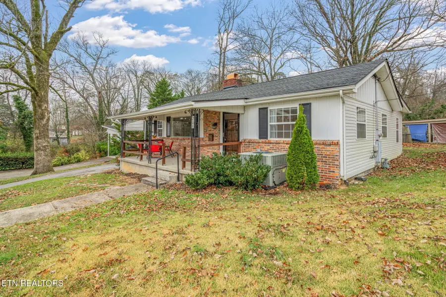 201 W Fairview Rd, Oak Ridge, TN 37830 - Image #2