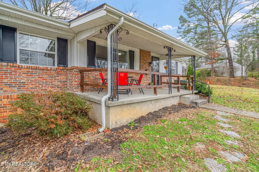 201 W Fairview Rd, Oak Ridge, TN 37830 - Image #3