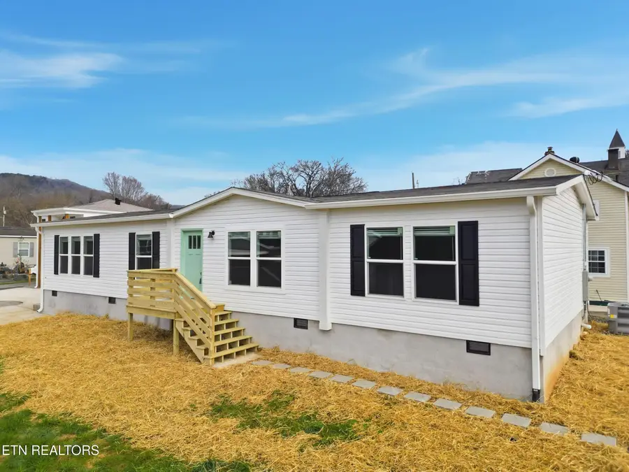 725 & Siluria St, Harriman, TN 37748 - Image #2