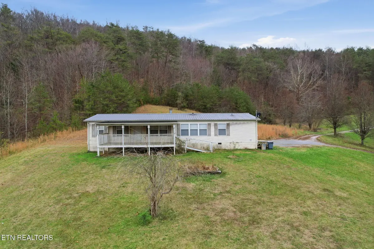 357 Muncey Hollow Lane, Washburn, TN 37888 - Image #1