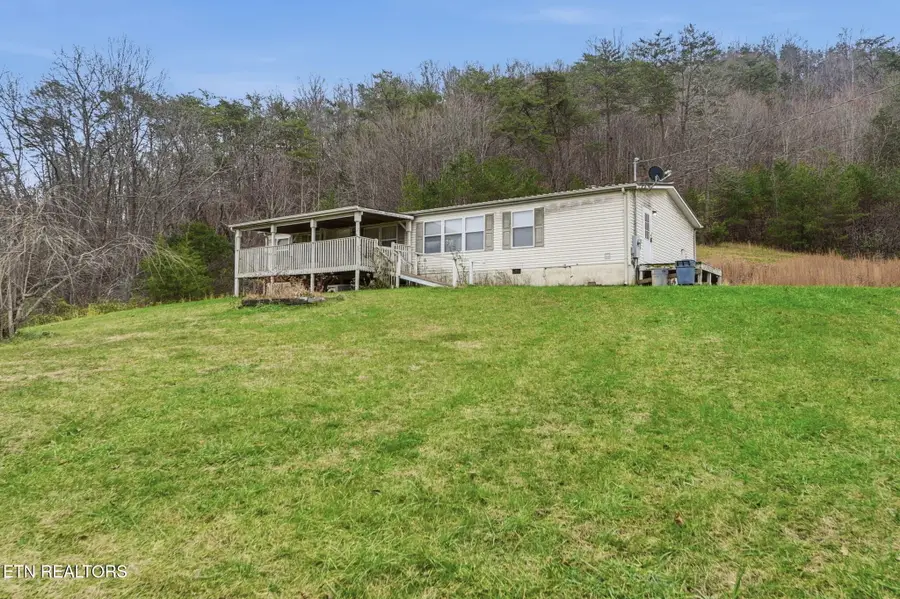 357 Muncey Hollow Lane, Washburn, TN 37888 - Image #2