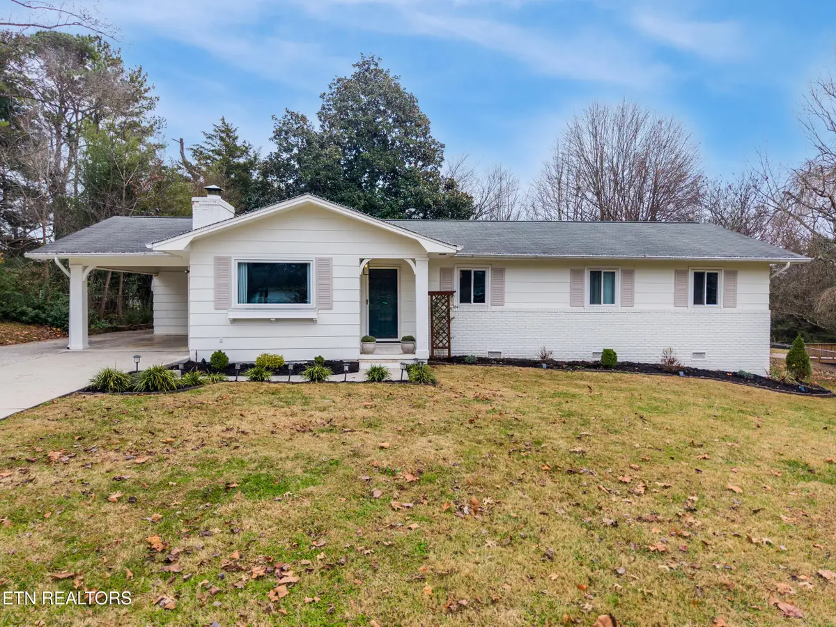 8700 Fox Lonas Rd, Knoxville, TN 37923 - Image #1