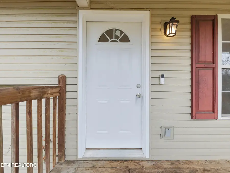 617 Hollow Drive, Strawberry Plains, TN 37871 - Image #3