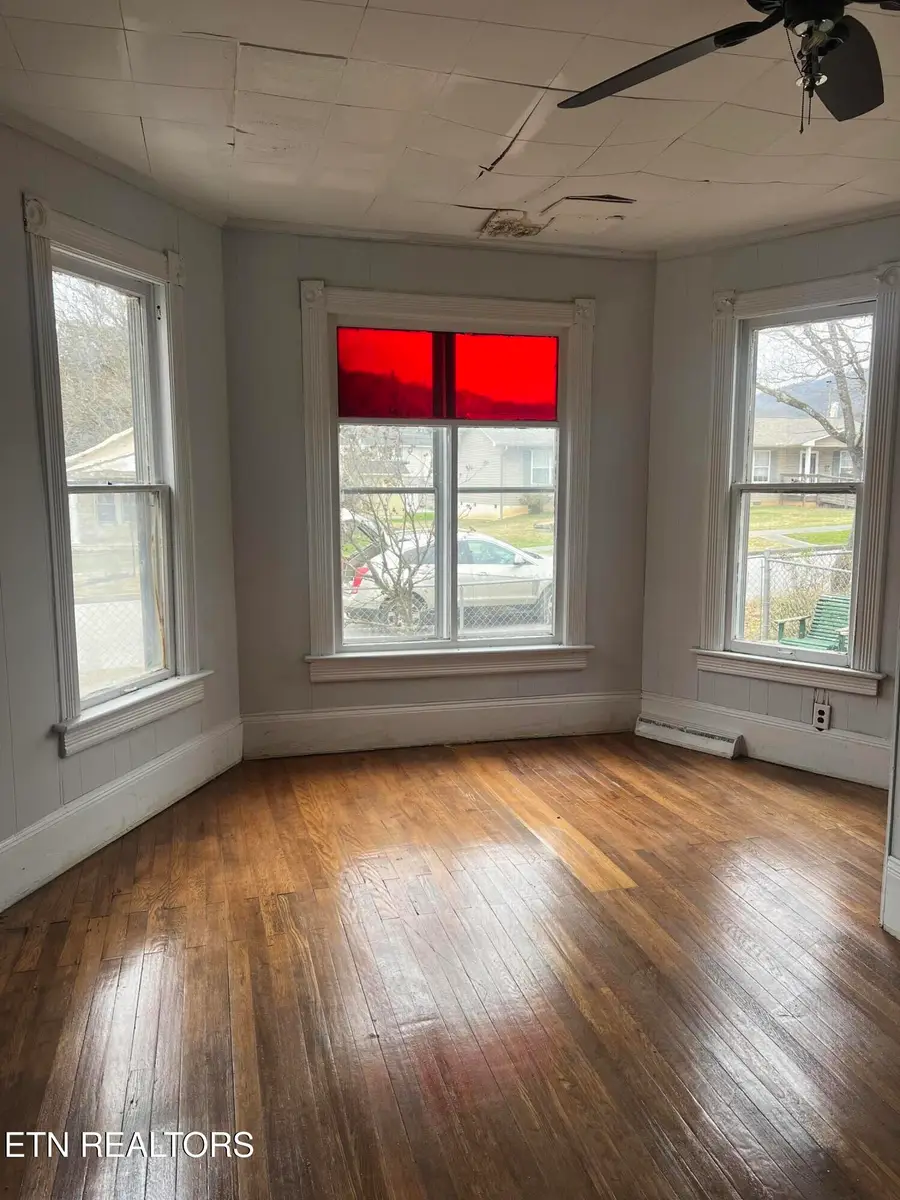 306 Carter Ave, Harriman, TN 37748 - Image #3