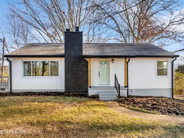 704 W Emory Rd, Powell, TN 37849