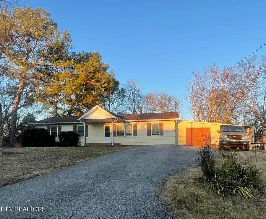 807 Lafollette Dr Drive, Maryville, TN 37801 - Image #2