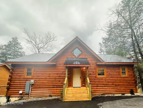 1642 Misty Hollow Way, Gatlinburg, TN 37738