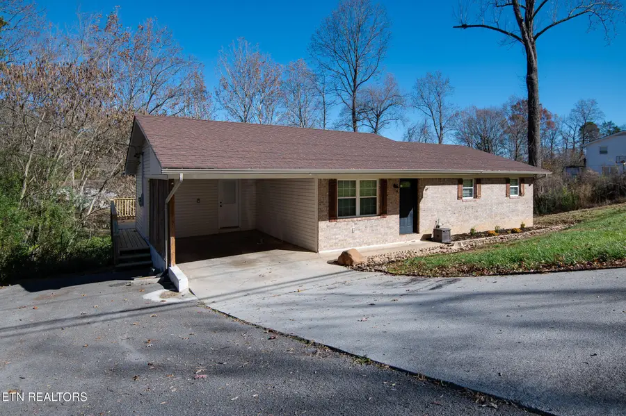 8124 Sharp Rd, Powell, TN 37849 - Image #2