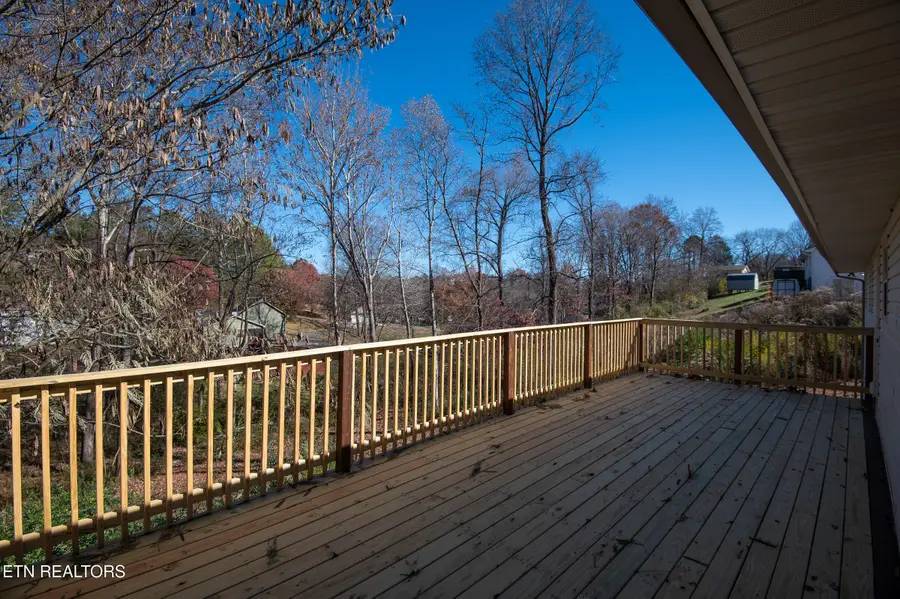 8124 Sharp Rd, Powell, TN 37849 - Image #3