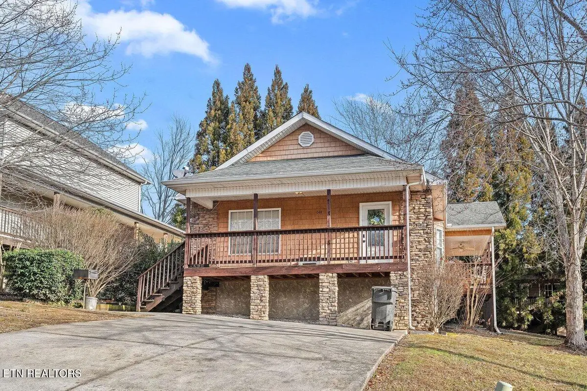 644 Lloyd Huskey Rd, Pigeon Forge, TN 37863 - Image #1