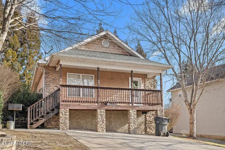 644 Lloyd Huskey Rd, Pigeon Forge, TN 37863 - Image #2