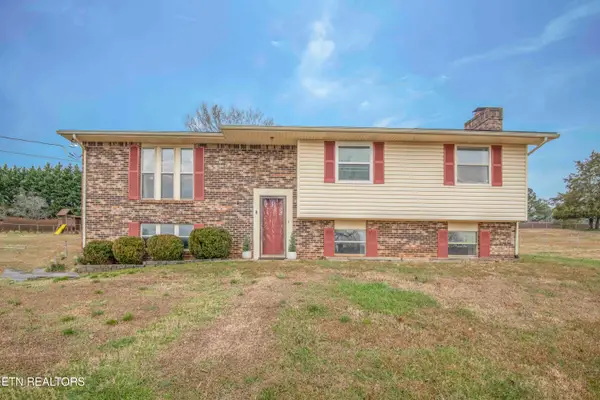 748 Crestview Circle, Lenoir City, TN 37772