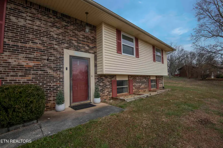 748 Crestview Circle, Lenoir City, TN 37772 - Image #3