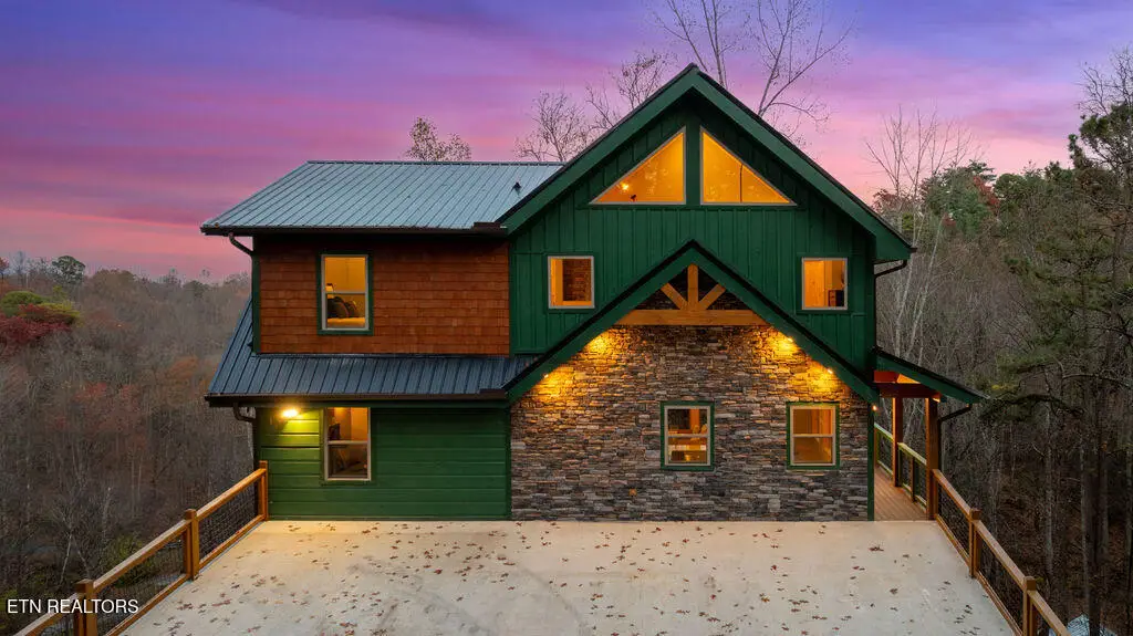 1857 Beachfront Dr, Sevierville, TN 37876 - Image #1