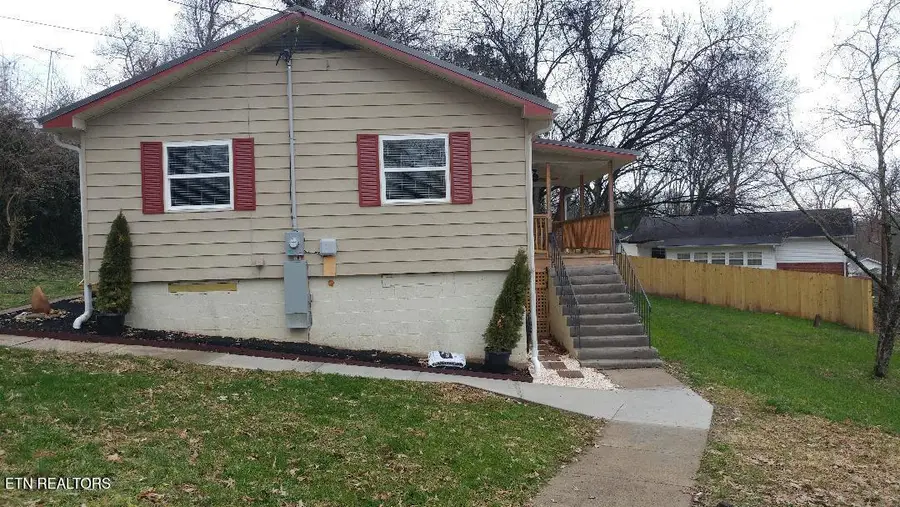 618 Pennsylvania Ave, Oak Ridge, TN 37830 - Image #2