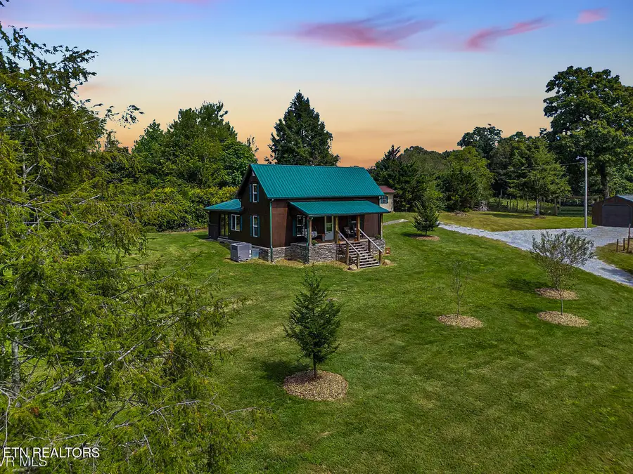 355 Jay Fanning Rd, Afton, TN 37616 - Image #2