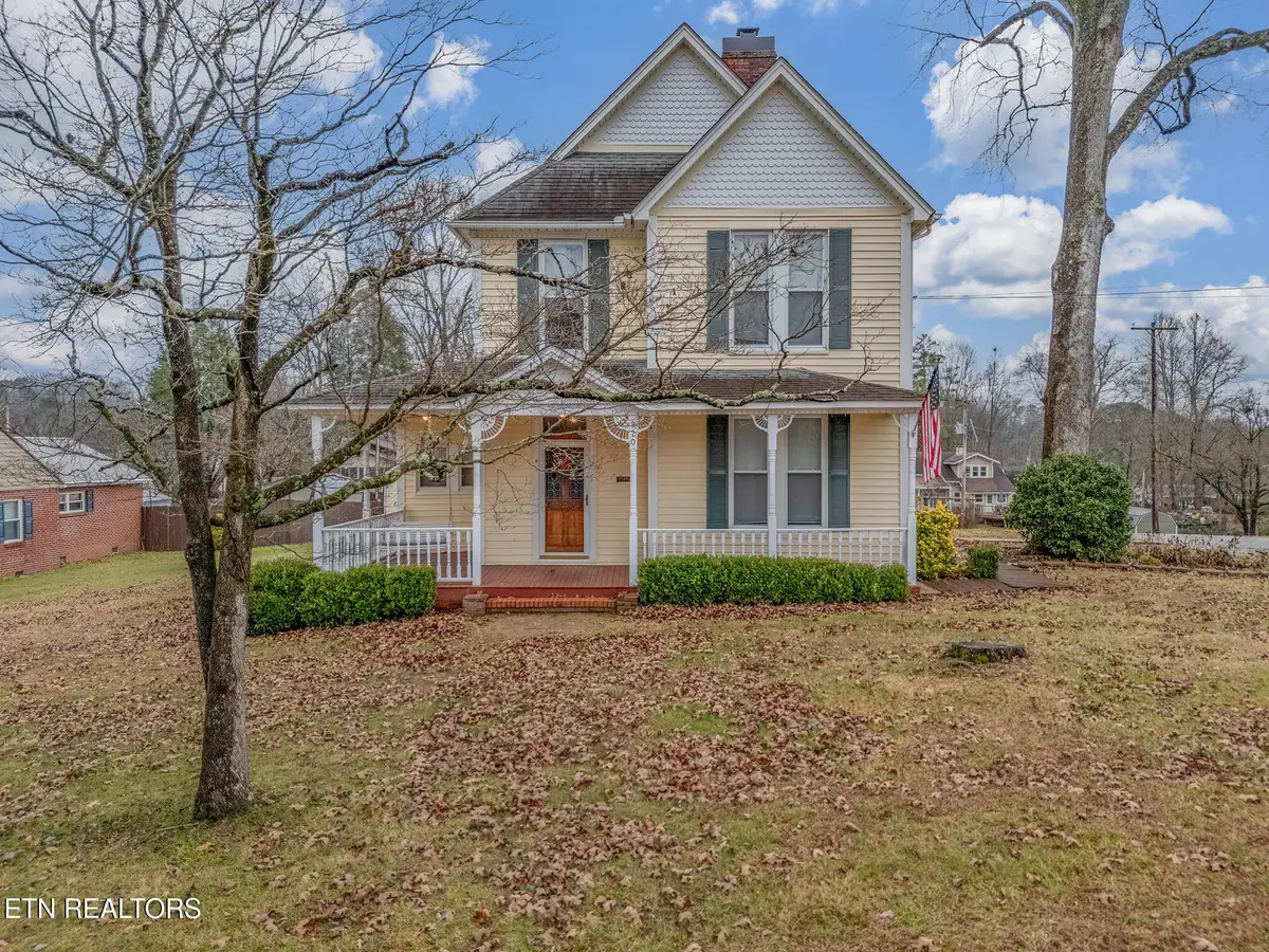 320 S Douglas Ave, Rockwood, TN 37854 - Image #1