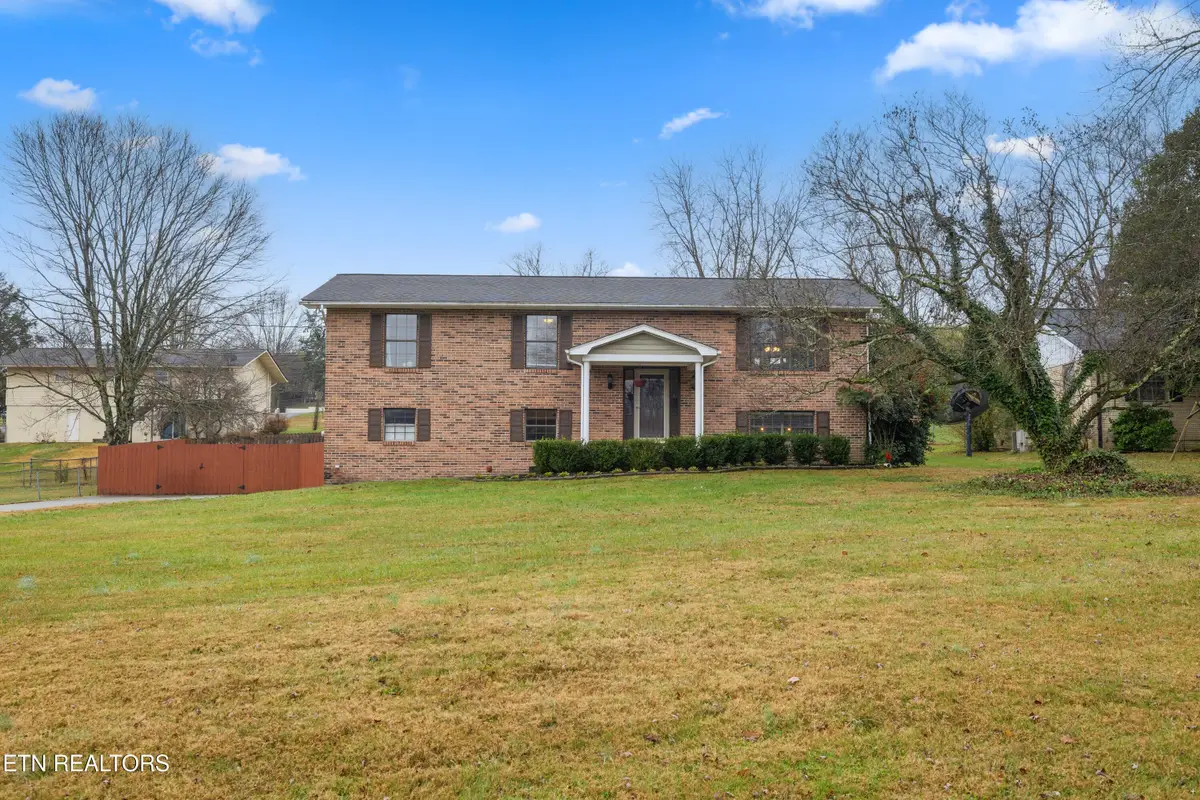 1212 Hoss Rd, Powell, TN 37849 - Image #1