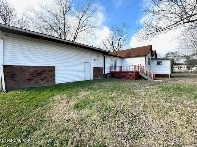 604 Church Ave, Rocky Top, TN 37769 - #2
