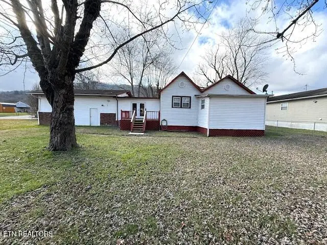 604 Church Ave, Rocky Top, TN 37769 - #3