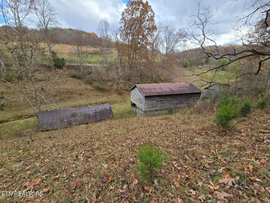 3263 Trents Chapel Rd, Sneedville, TN 37869 - Image #2