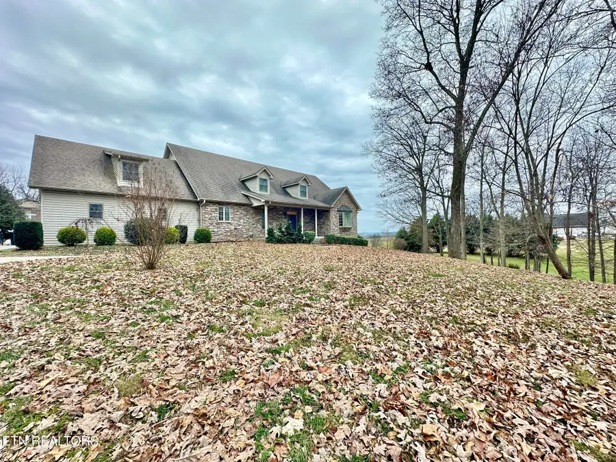 2562 Liberty Rd, Talbott, TN 37877 - Image #2