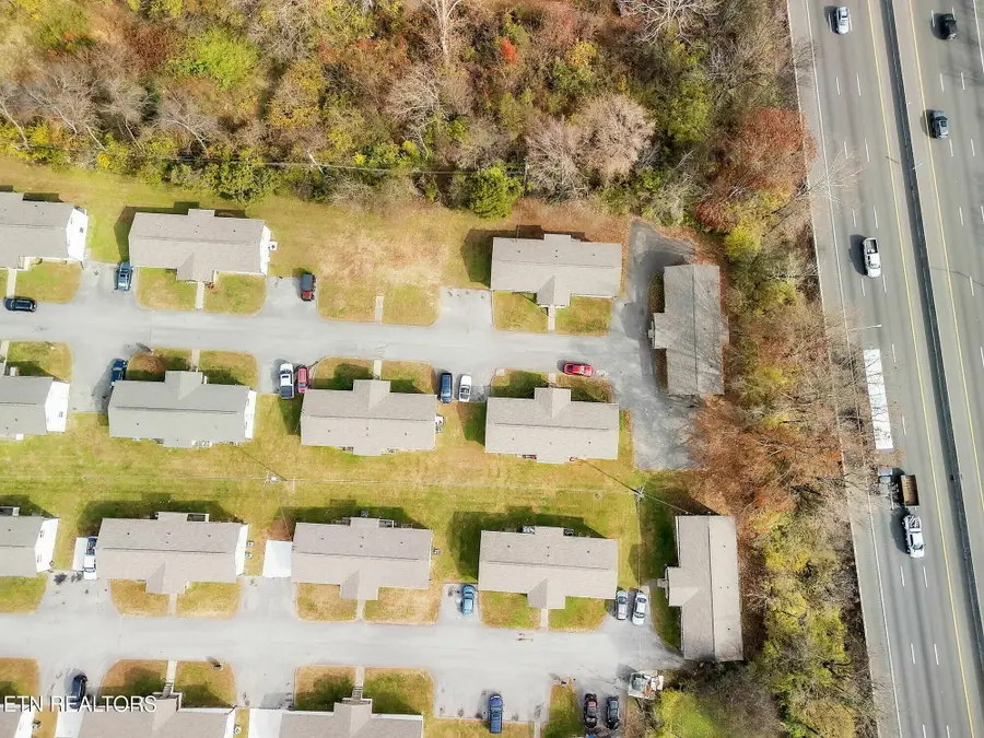 1900 Dutch Valley Drive Ne, Knoxville, TN 37918 - Image #2