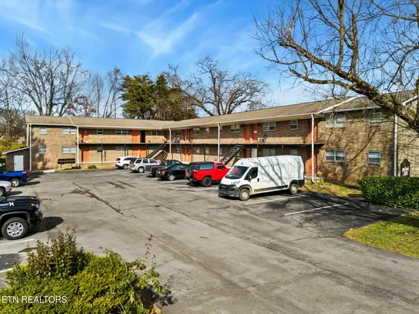 211 Elyria Drive, Knoxville, TN 37912