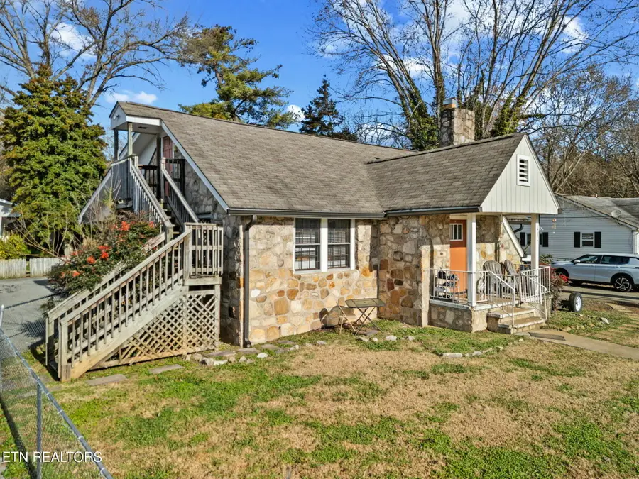 NE 405 Durbin Drive Northeast Drive, Knoxville, TN 37912 - Image #2