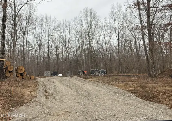 271 Georgee Rd, Jamestown, TN 38556