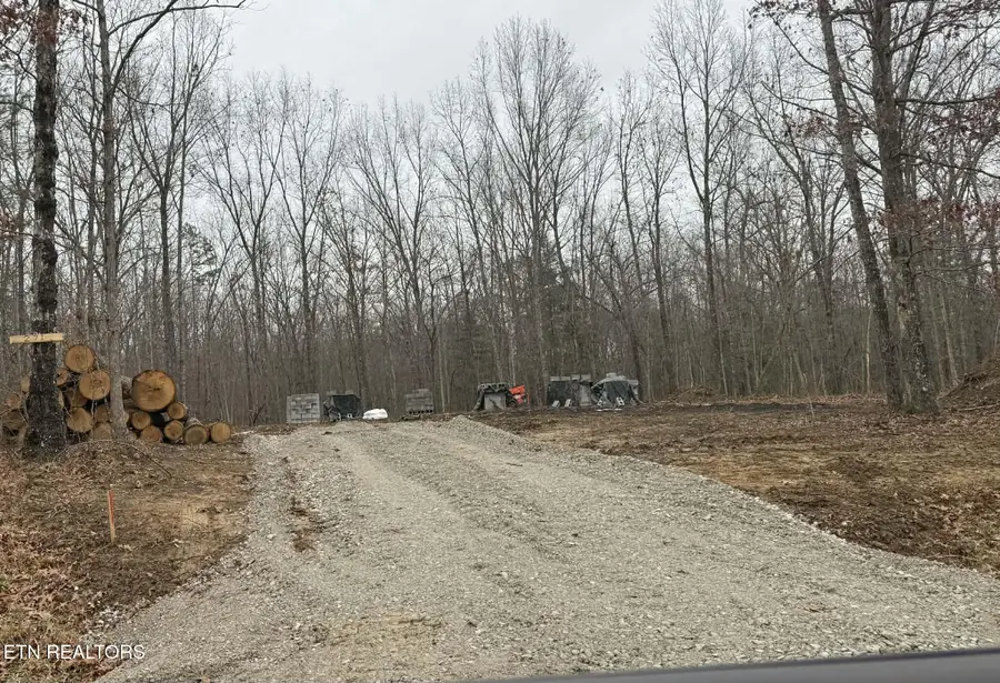 271 Georgee Rd, Jamestown, TN 38556 - Image #2