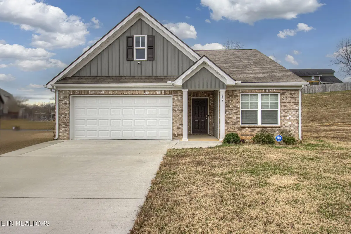 223 Ambernic Way, Sweetwater, TN 37874 - Image #1