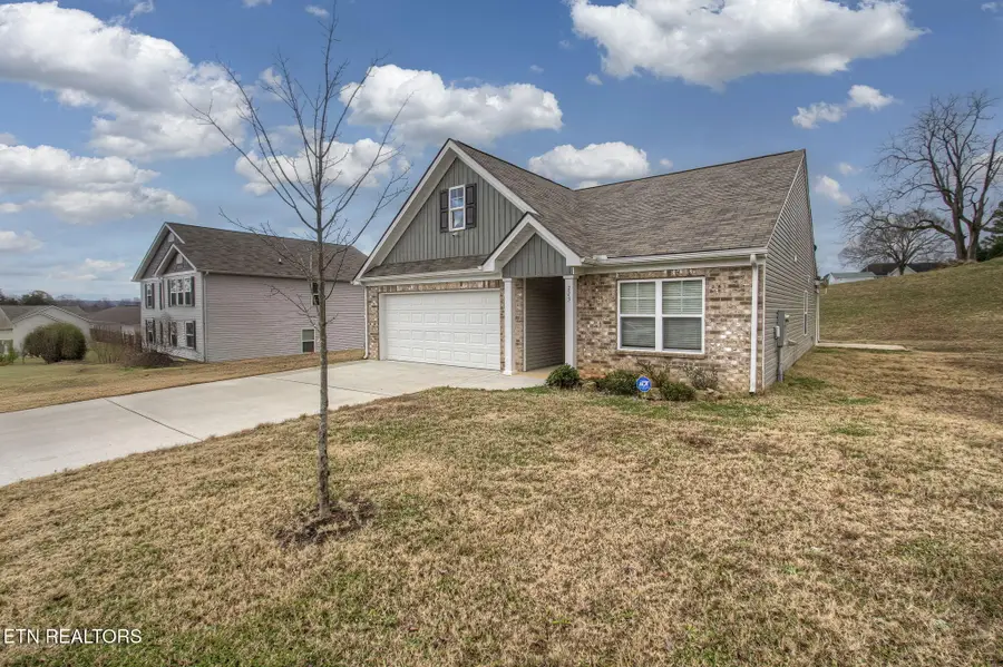 223 Ambernic Way, Sweetwater, TN 37874 - Image #2