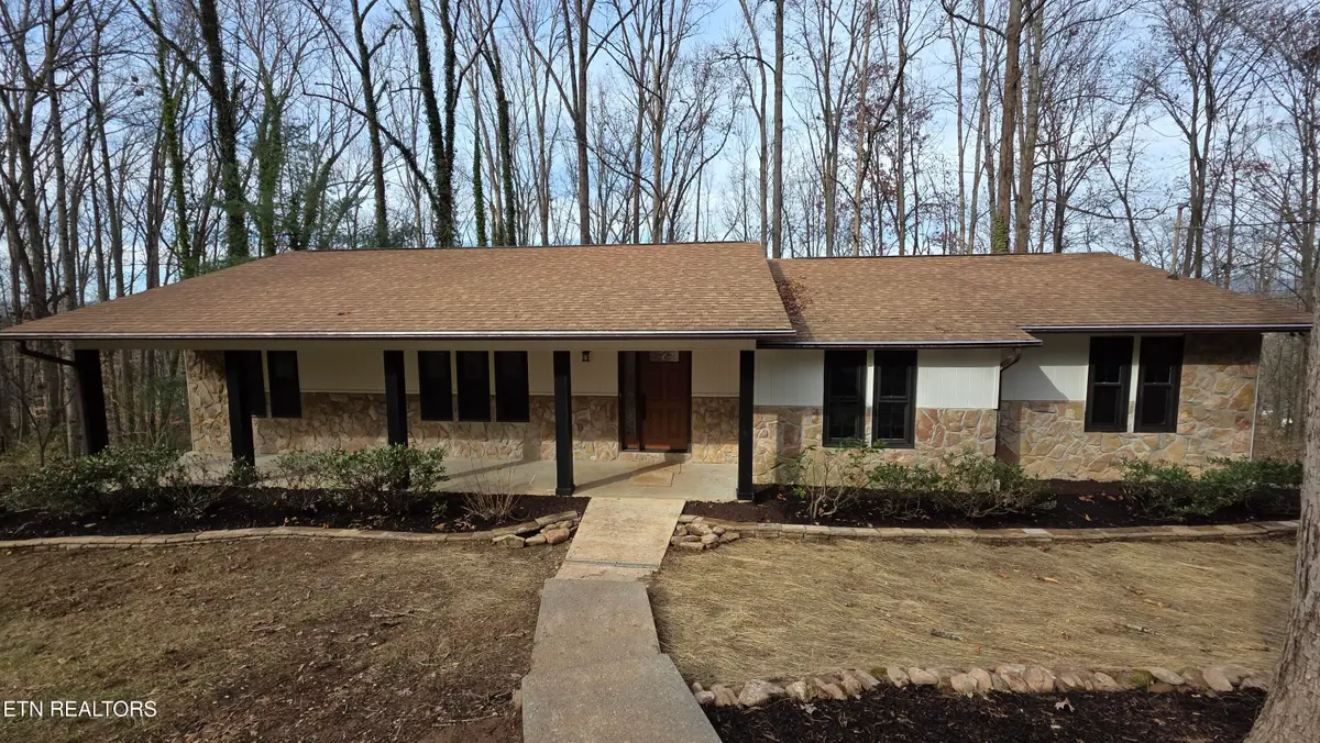 1135 W West Outer Drive, Oak Ridge, TN 37830 - Image #1