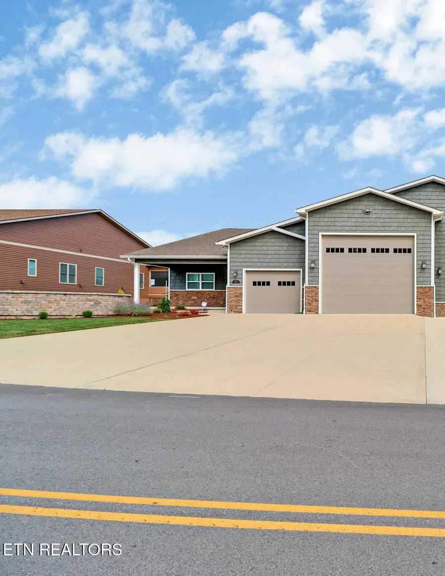 533 Holly Tree Drive, Crossville, TN 38555 - Image #2