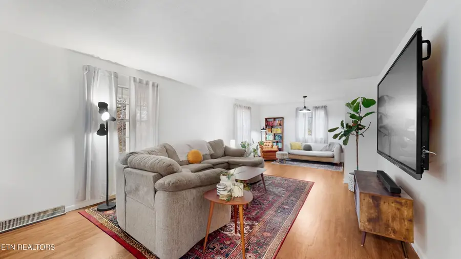 1317 Snowdon Drive, Knoxville, TN 37912 - Image #3